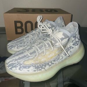 Yeezy Boost 380 Alien - Size 9 Mens